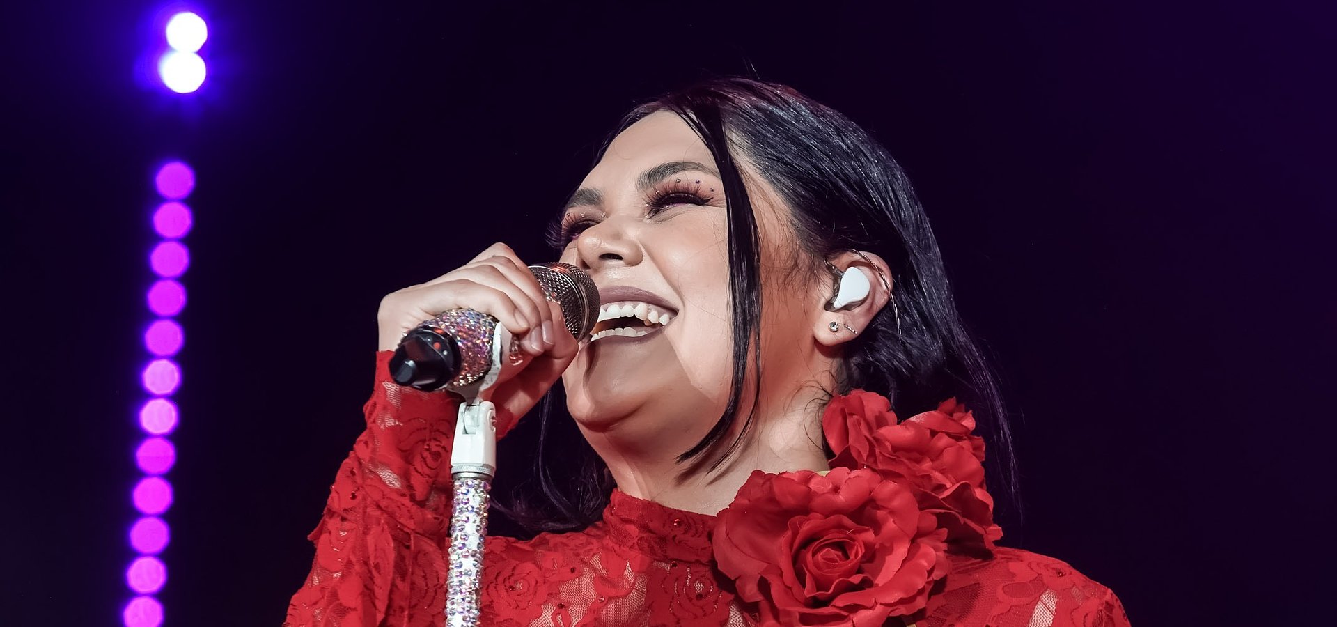 GNP Seguros presenta: Yuridia, continúa el éxito de la nueva Reina del Regional Mexicano ahora con la gira Sin Llorar, que llegará a la Plaza de Toros La México