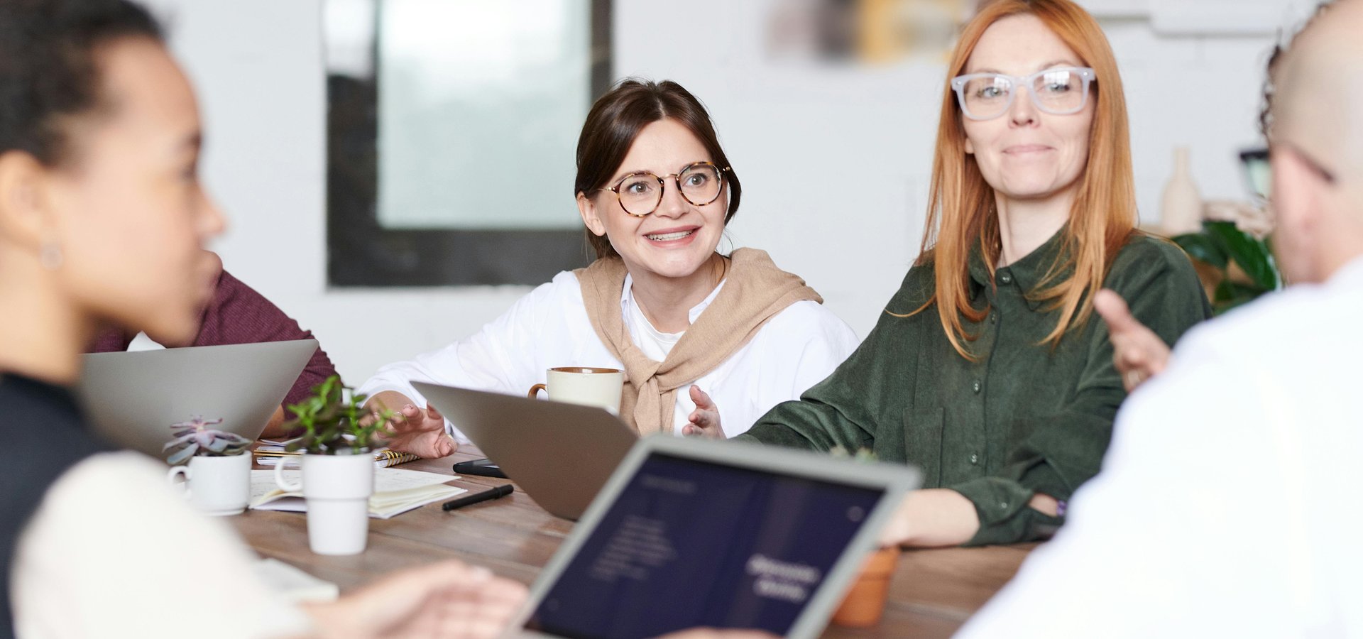 TOP5 kluczowych umiejętności zdaniem pokolenia Z. Empatia ważniejsza niż umiejętności specjalistyczne