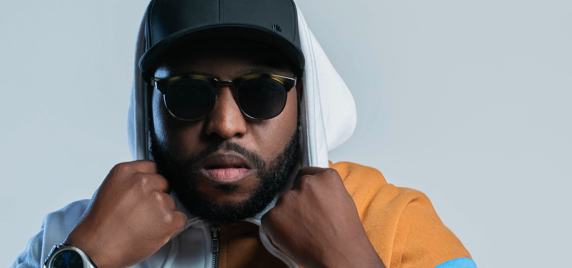 "Breaking Hearts": Stephen Thomas Delivers a Bold Anthem for Letting Go