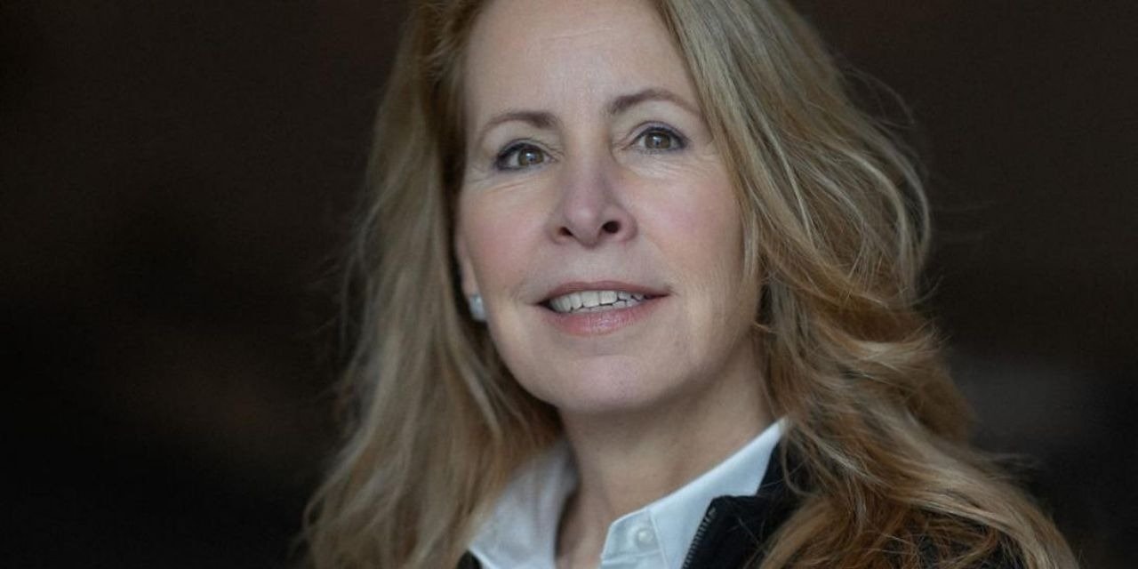 Shaping the Future: Ghislaine Duijmelings, a woman in Heavy Equipment Leadership