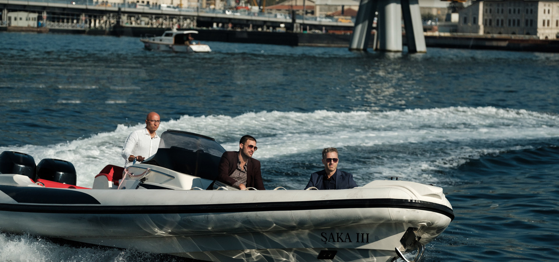 Odkodowany CANAL+ w dniu premiery serialu szpiegowskiego „Nielegalni”