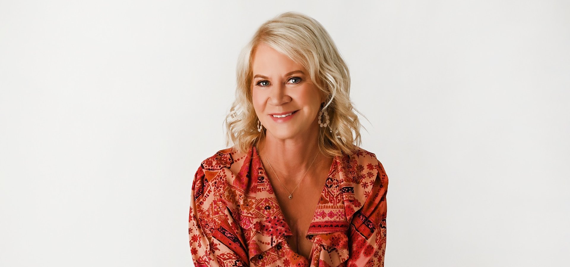 Kari Hull Returns to Coldwell Banker Bain as Real Estate Broker