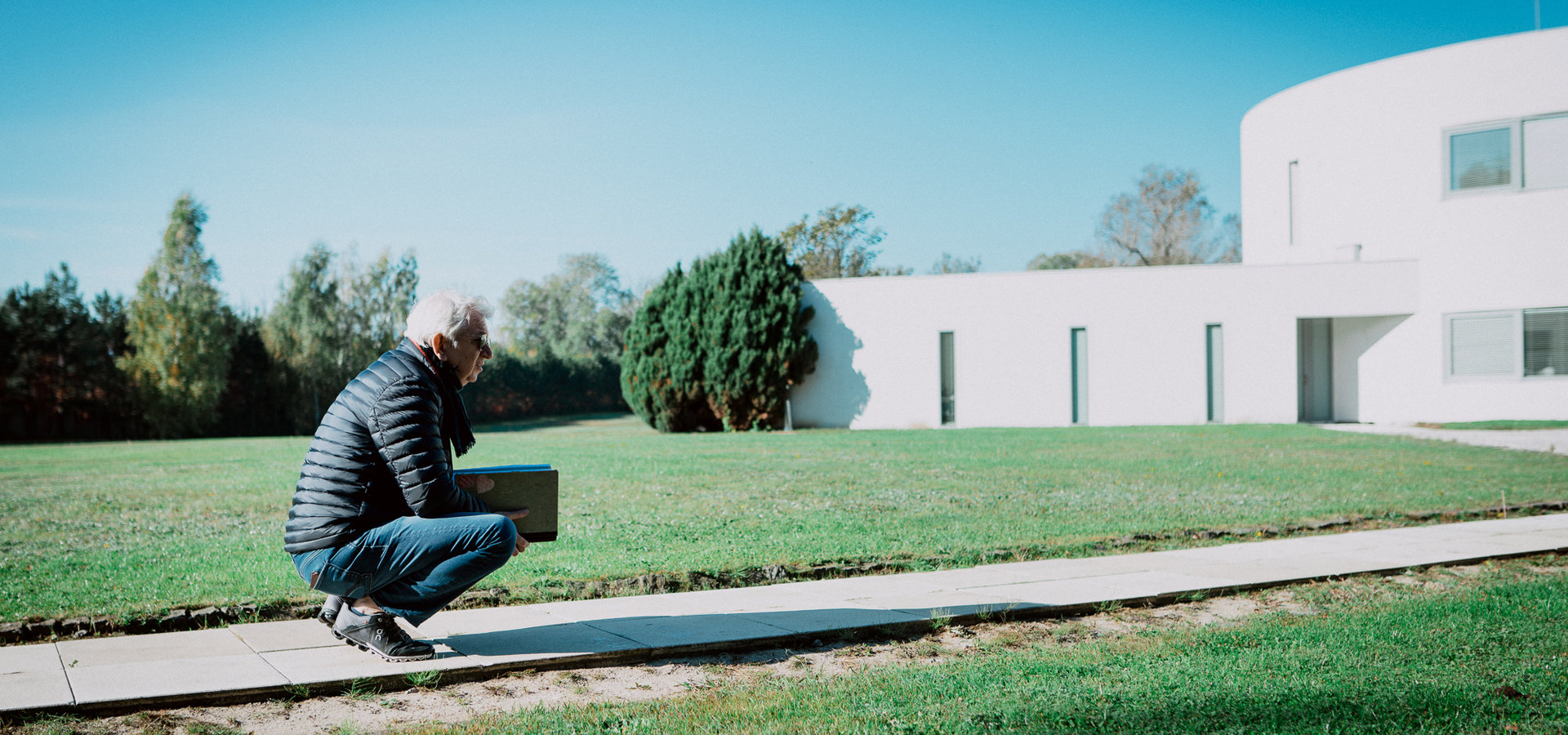 Juliusz Machulski znów na planie!  CANAL+ rozpoczął zdjęcia do pierwszego kryminalnego serialu komediowego w karierze twórcy 