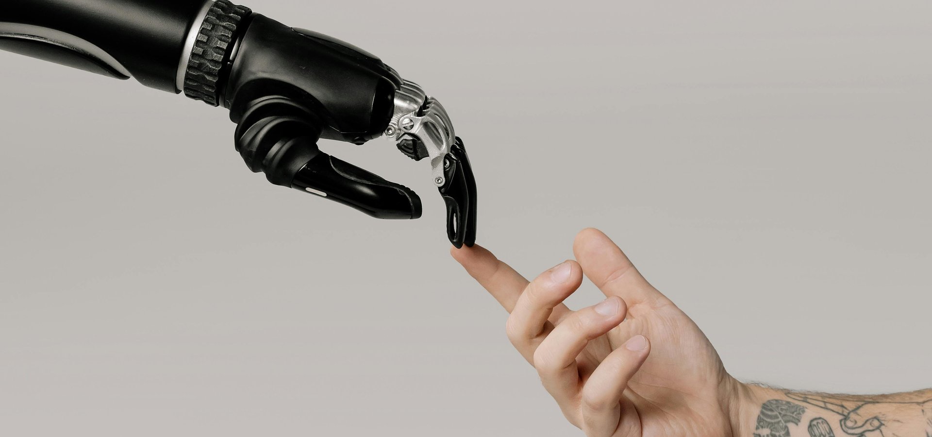 AI Act: nowa era dla HR. Co zmienia unijne prawo o sztucznej inteligencji