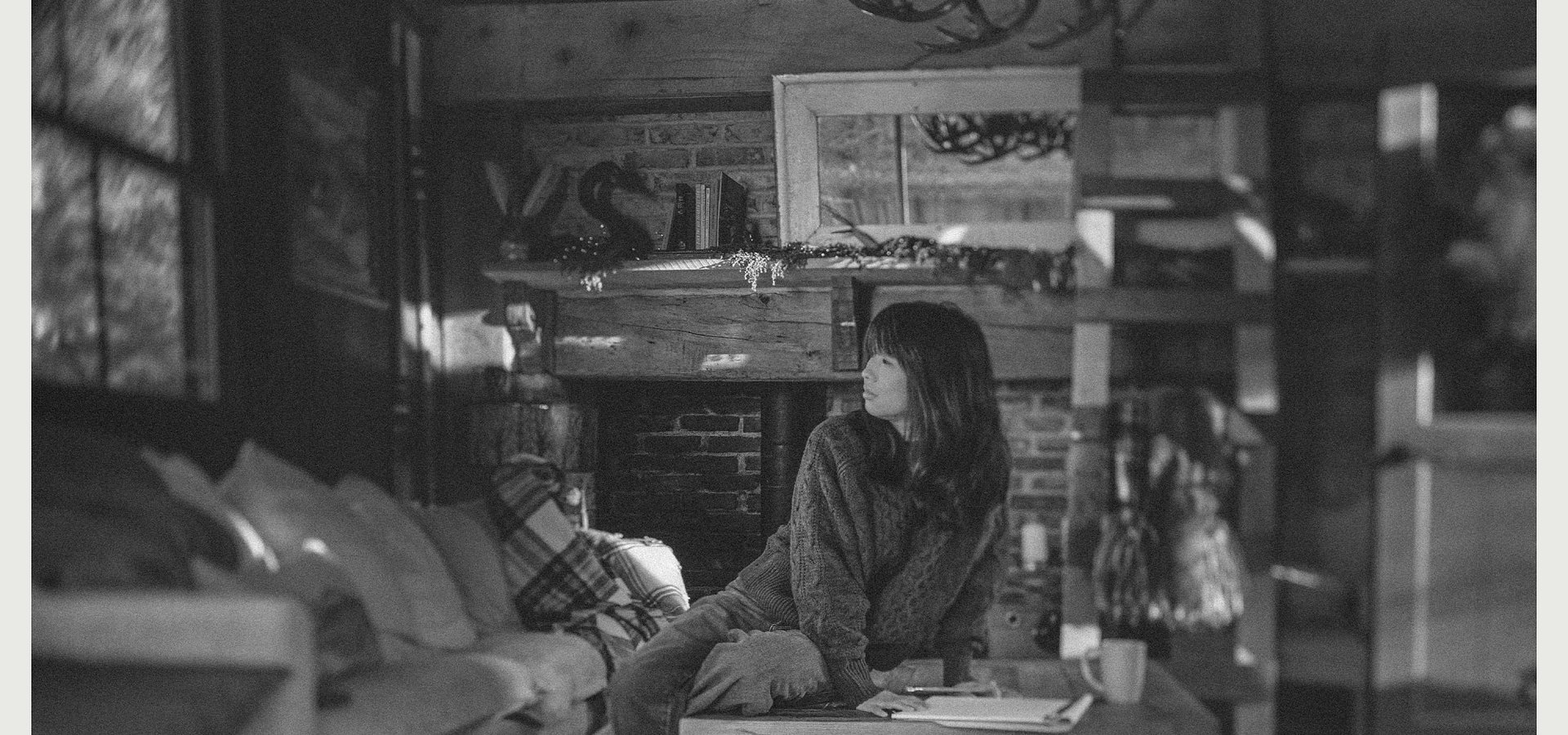 Kim Edwards Unveils "Vignettes," a Tender Collection of Story-Based Songs Exploring Life’s Seasons
