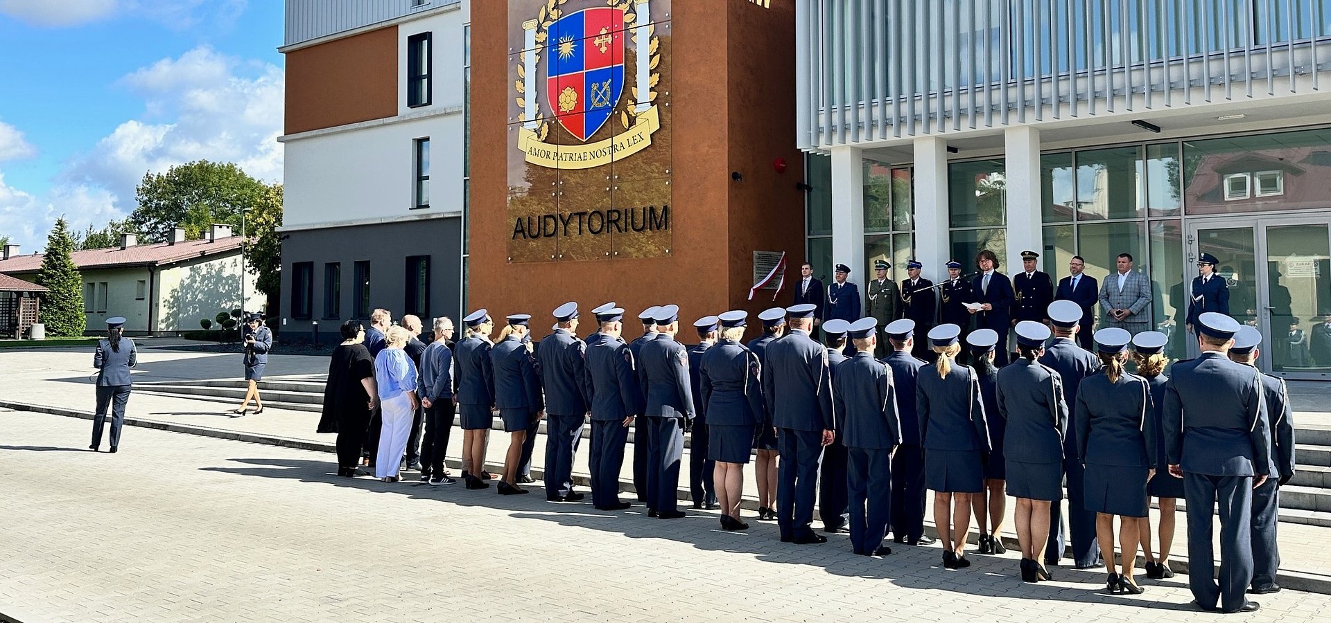Pamiątkowa tablica odsłonięta na terenie Kampusu Mundurowego w Kaliszu