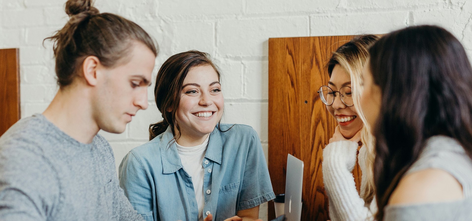Grupa Pracuj zaczyna działania z Fundacją Dobra Sieć. Poprowadzą wspólnie Fundusz Stypendialny