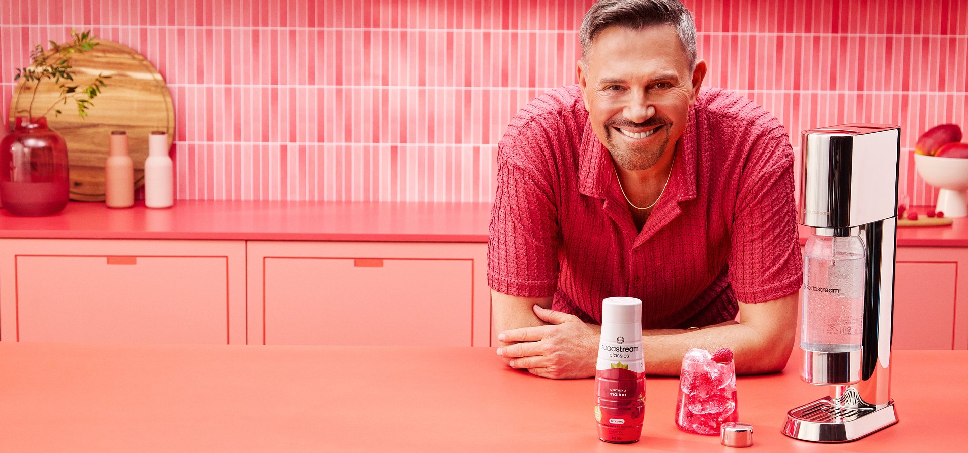 Nowość od SodaStream: Malinka z Krzysztofem Ibiszem w roli głównej