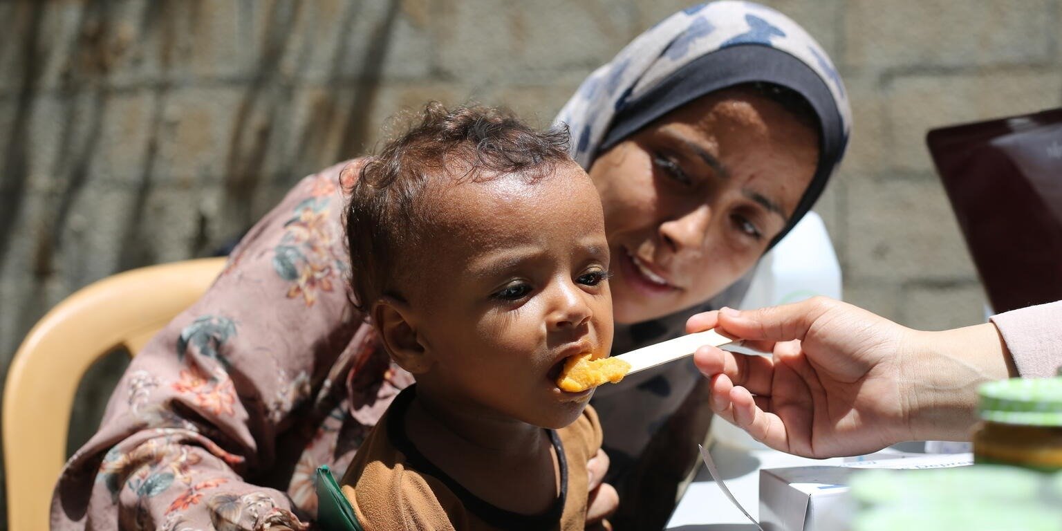 Skala niedożywienia dzieci w Strefie Gazy stale rośnie – w sierpniu wskaźniki przekroczyły lipcowy rekord