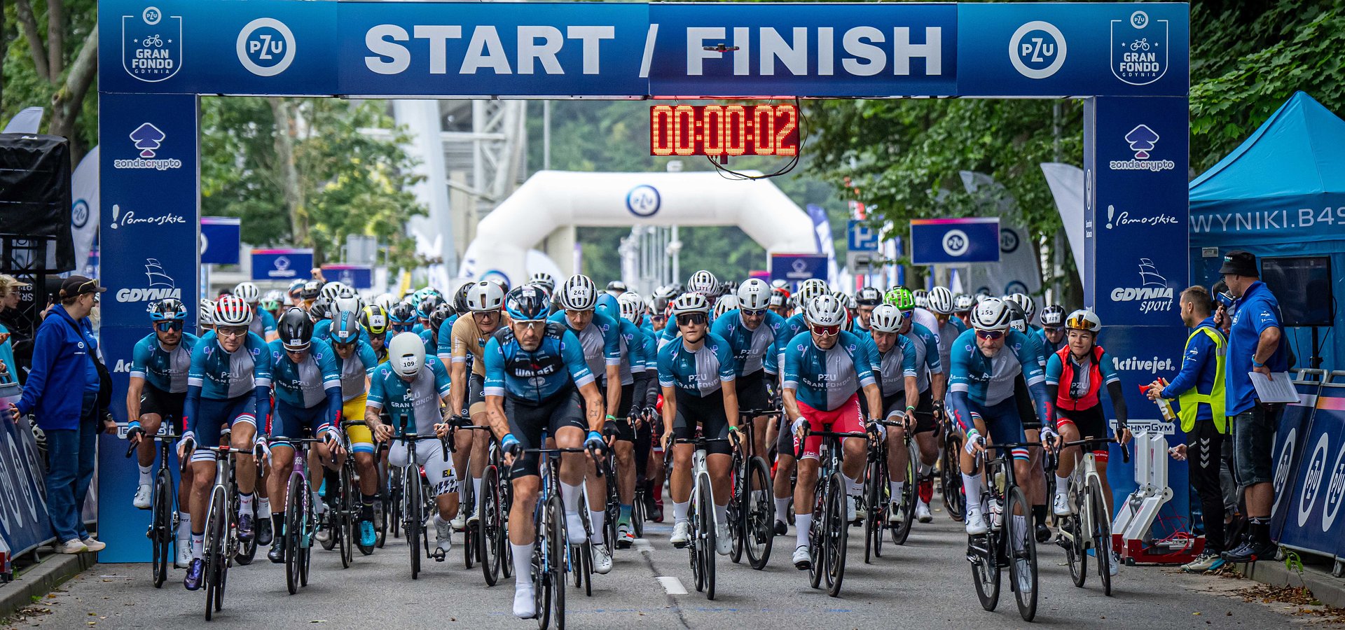 "Ostry zakręt i vabank", czyli najbardziej wymagająca trasa na finał PZU Gran Fondo Series. Adrian Mrówka wygrywa w Gdyni