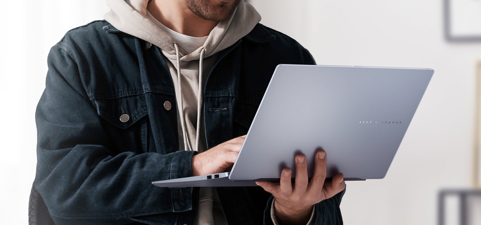 Jaki laptop dla ucznia w 2025? ASUS Vivobook jako idealny wybór na lata