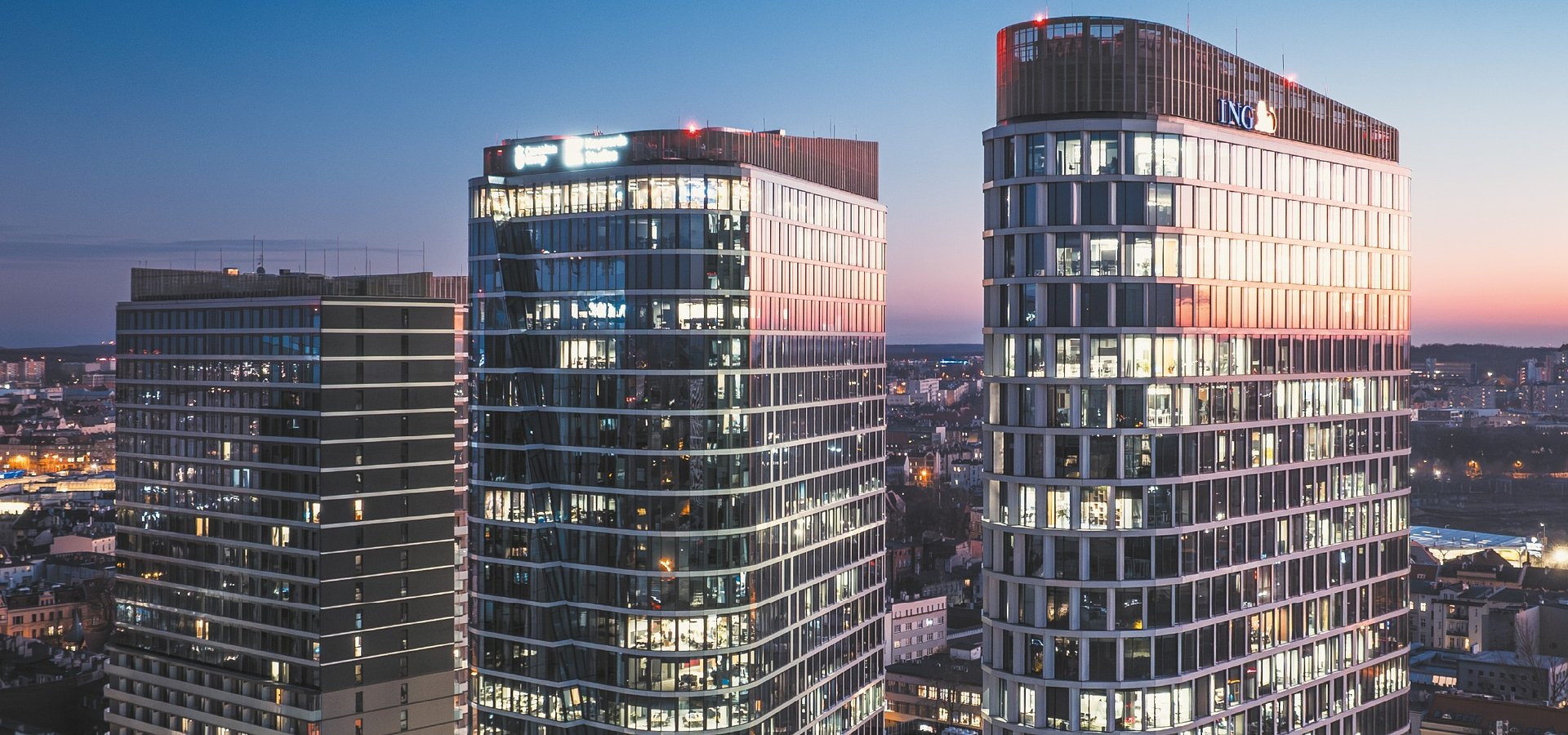 Grupa Cavatina Holding optymalizuje strukturę i koszty finansowania poprzez refinansowanie zadłużenia portfolio biurowego