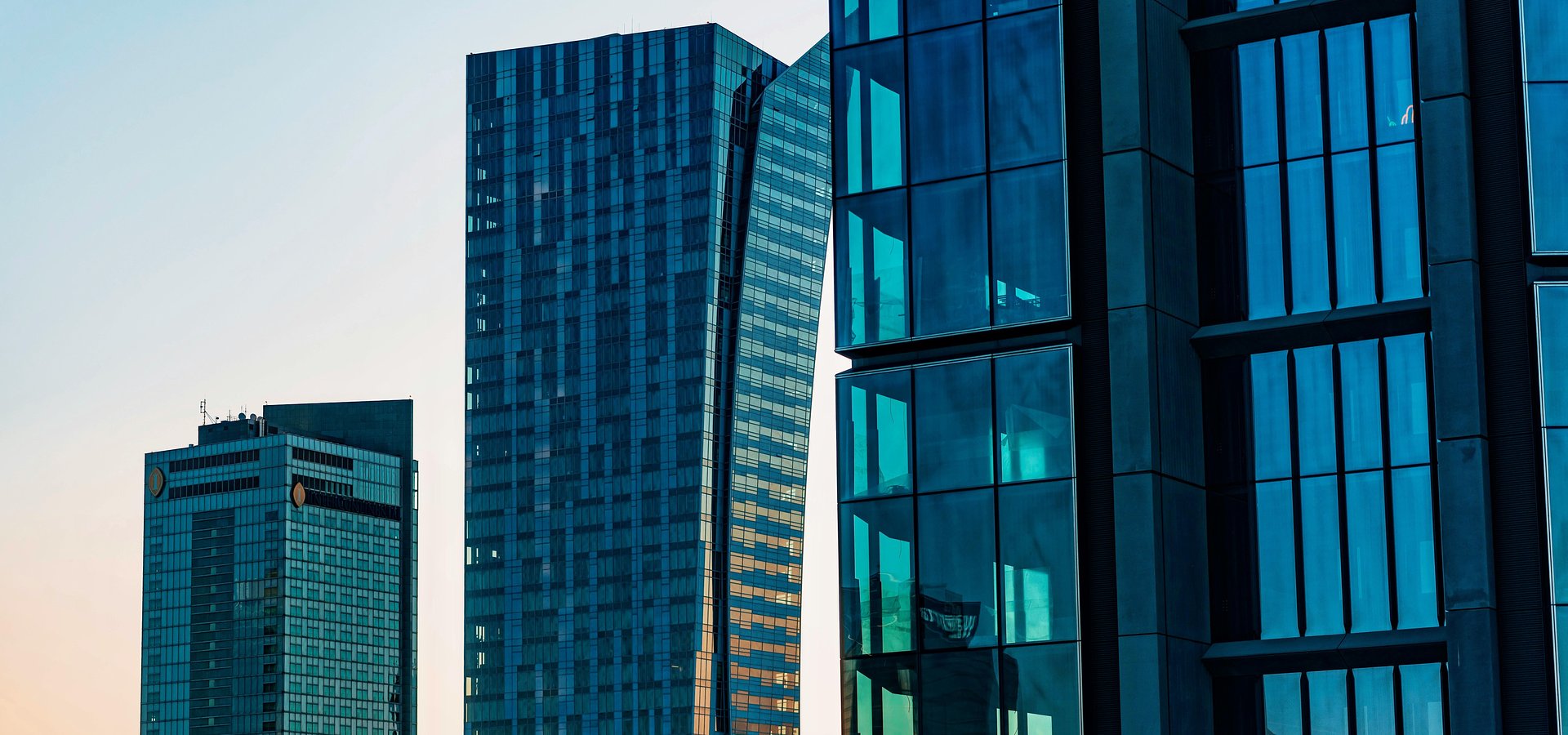 New leases lead the way as availability continues to shrink in central locations