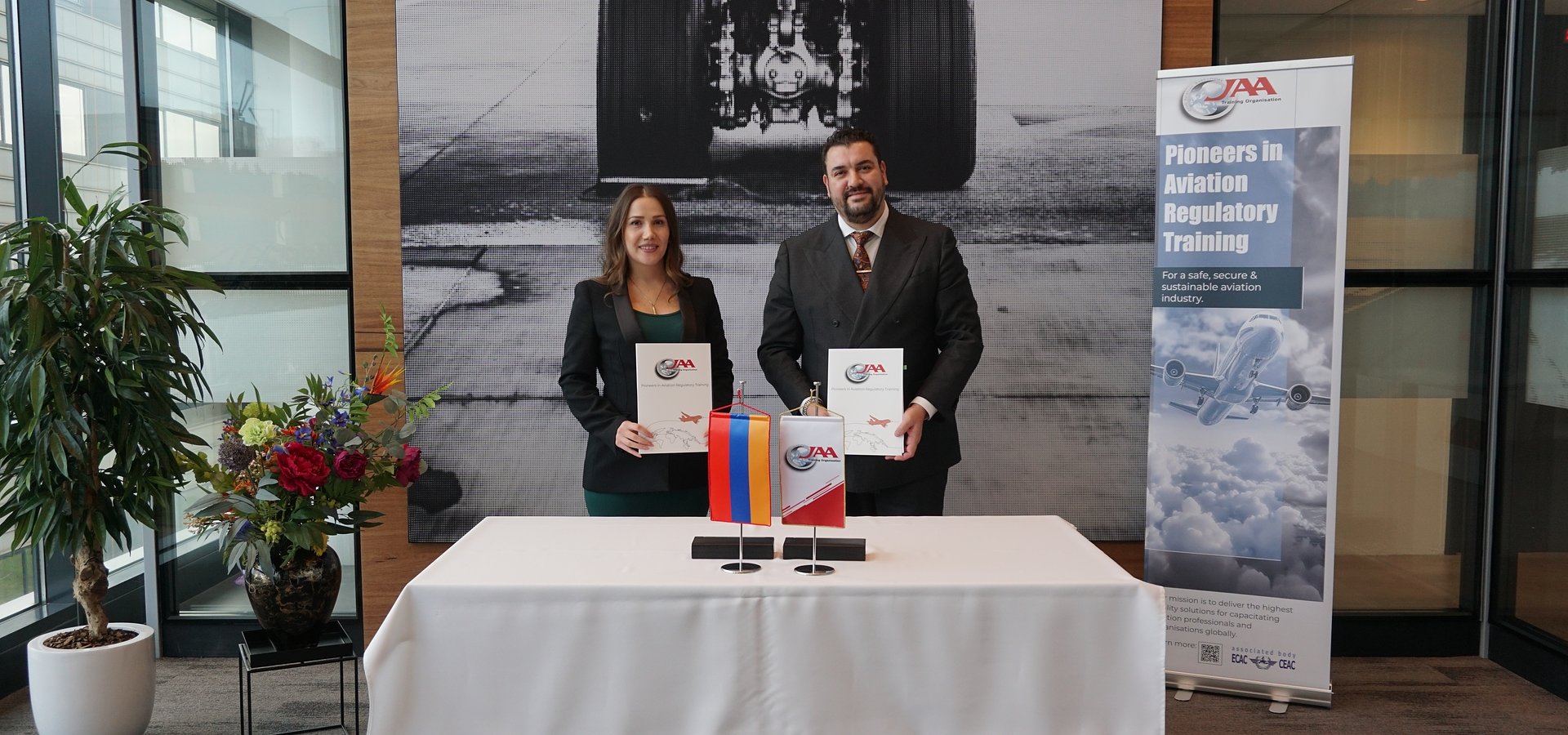 JAA Training Organisation and the Aviation Accidents and Serious Incidents Investigation Division (AASIID) of the Ministry of Territorial Administration and Infrastructure of the Republic of Armenia Sign Memorandum of Understanding on Aviation Safety and Training Cooperation