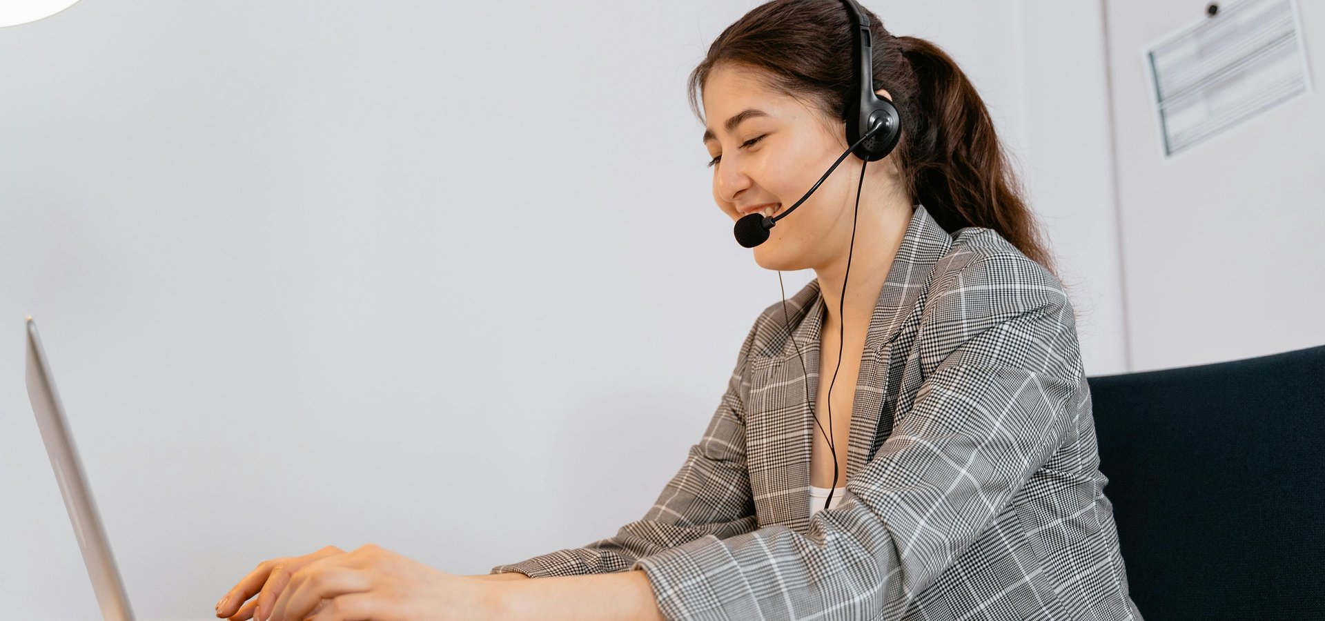 Od ticketów do pełnych rozwiązań: jak agentic AI zmienia procesy HR i doświadczenia pracowników