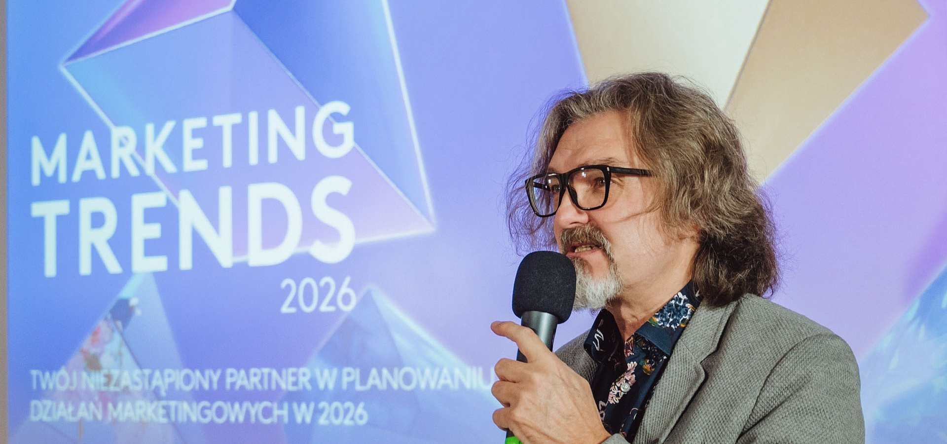 Sztuczna inteligencja, mikrospołeczności i drobne przyjemności - Kantar prognozuje marketing przyszłości