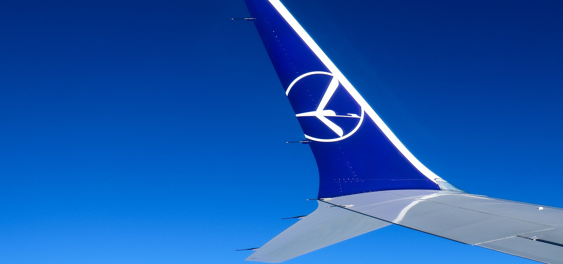 Polskie Linie Lotnicze LOT odebrały pierwszego z trzynastu Boeingów 737 MAX 8