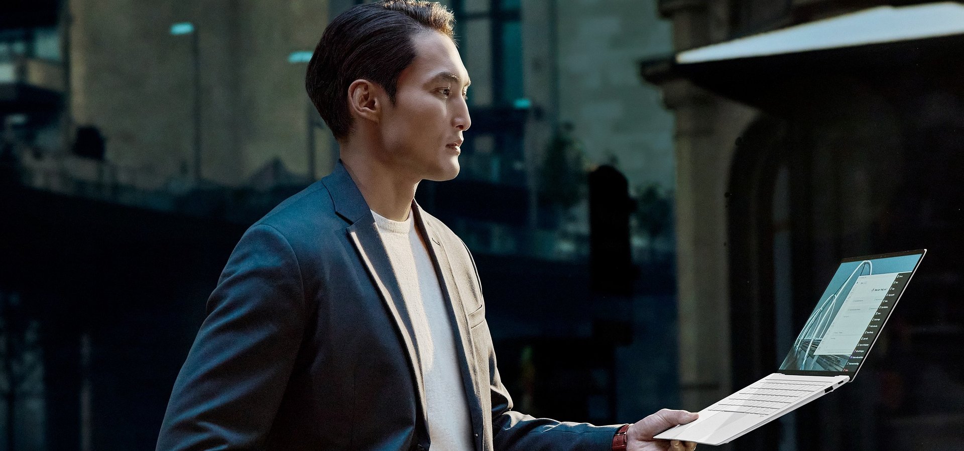 ASUS na CES 2026: Nowa era biznesu napędzana przez AI – ExpertBook Ultra, seria Expert, Chromebooki i MyExpert