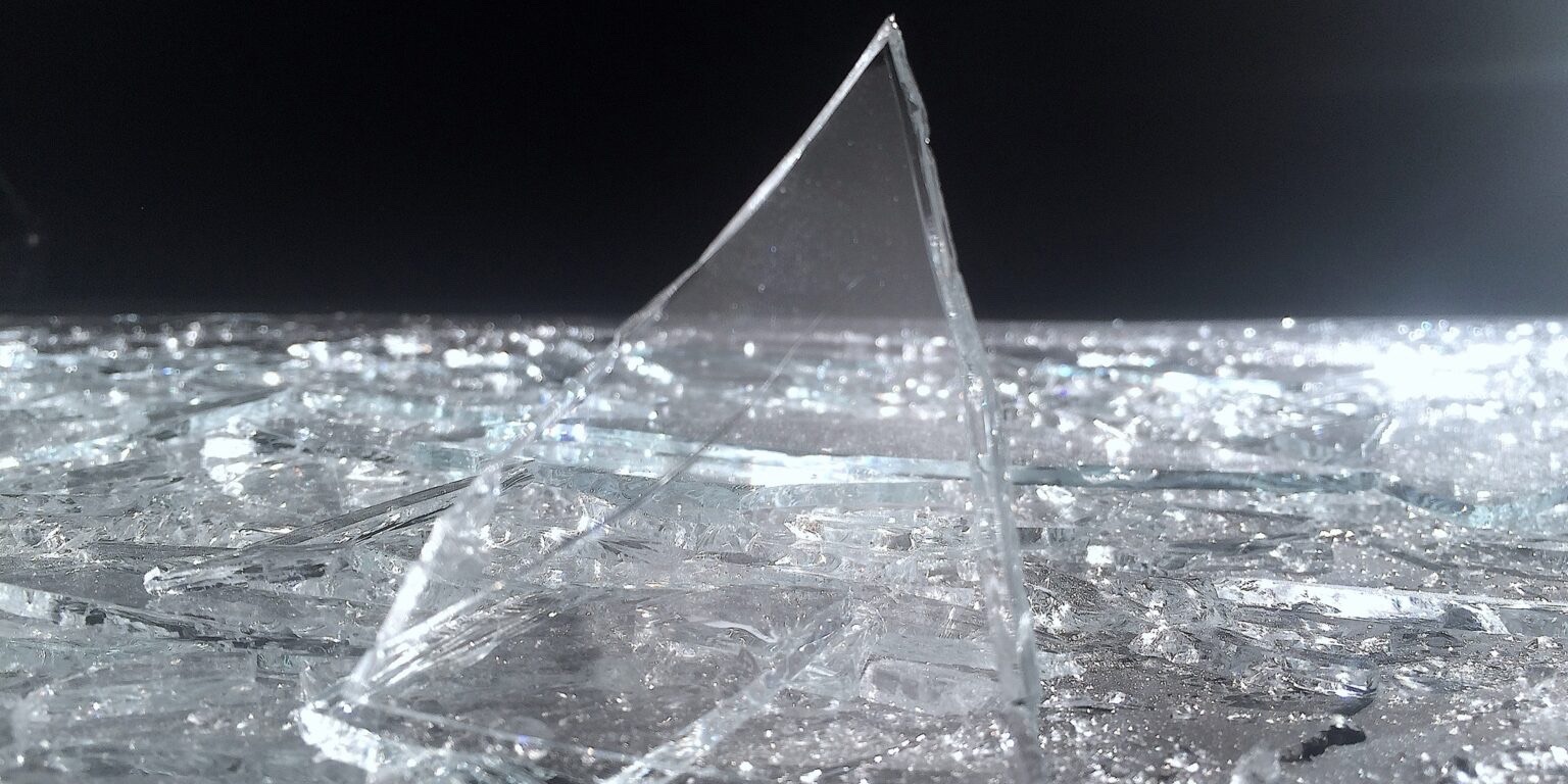 SŁUCHOWISKO/HAPPENING: Finisaż wystawy Anny Zaradny „Enjoy the Silence”