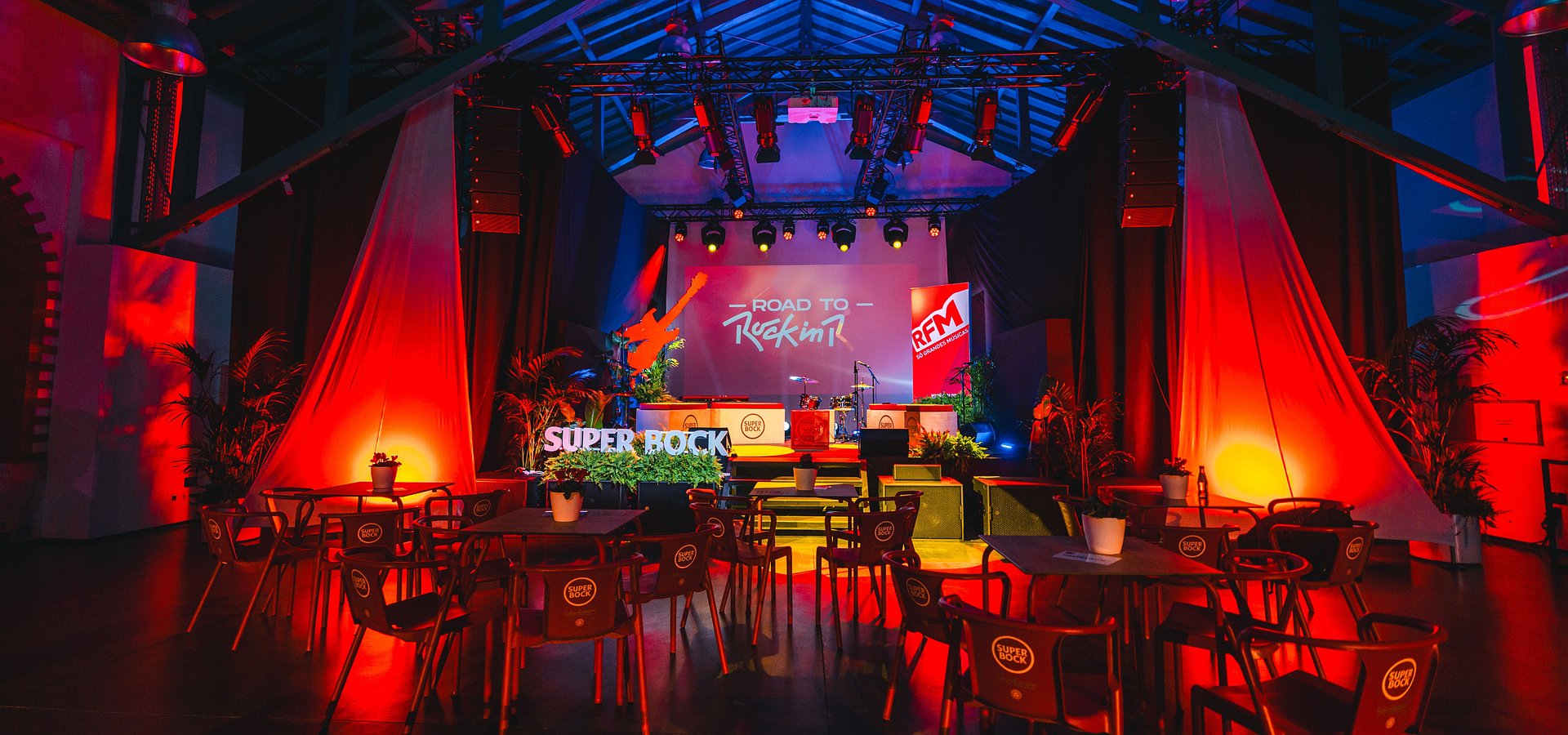 PALCO SUPER BOCK SESSIONS CHEGAM COM UM BRINDE À MÚSICA E NOVO ANÚNCIO: A LUSO CANADIANA SOFIA CAMARA JUNTA-SE AO CARTAZ DO ROCK IN RIO LISBOA A 20 DE JUNHO