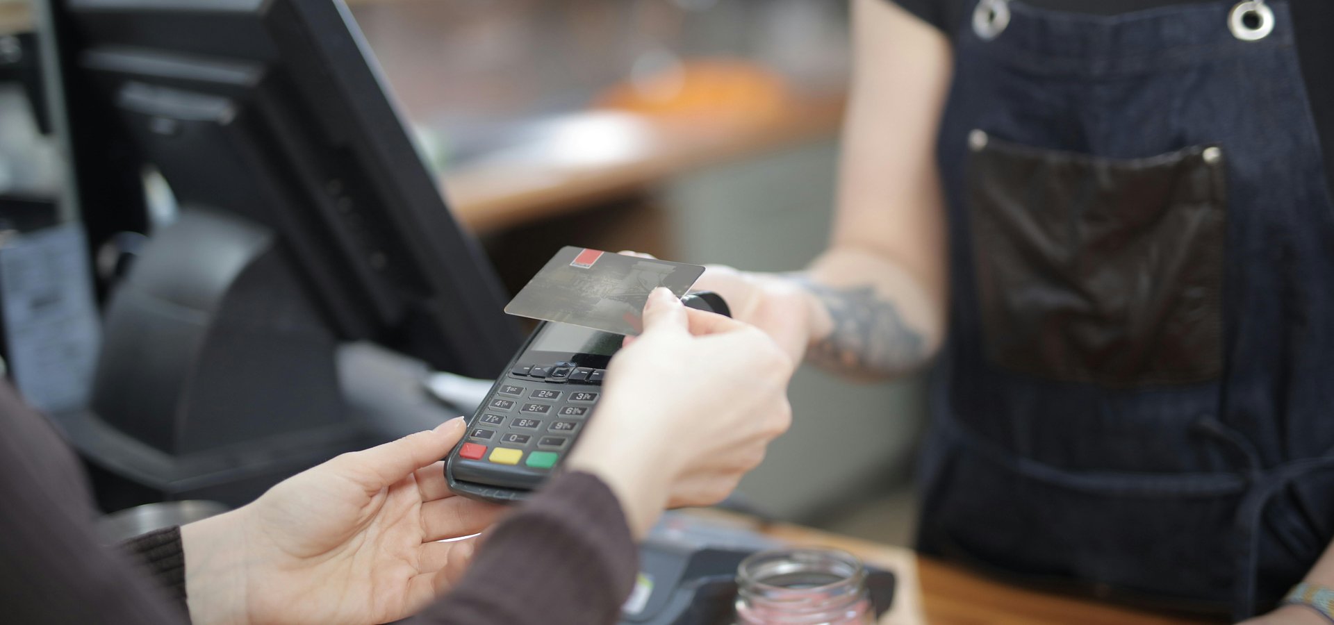 60% paytechów w Polsce wdrożyło GenAI. Czy kolejnym krokiem będą agentic payments?