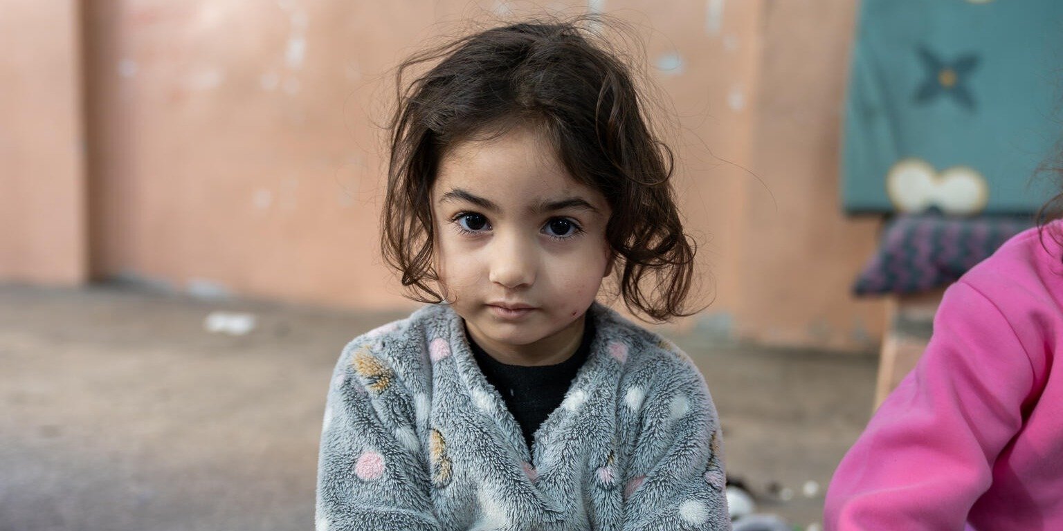 370 tys. dzieci w Libanie musiało opuścić swoje domy