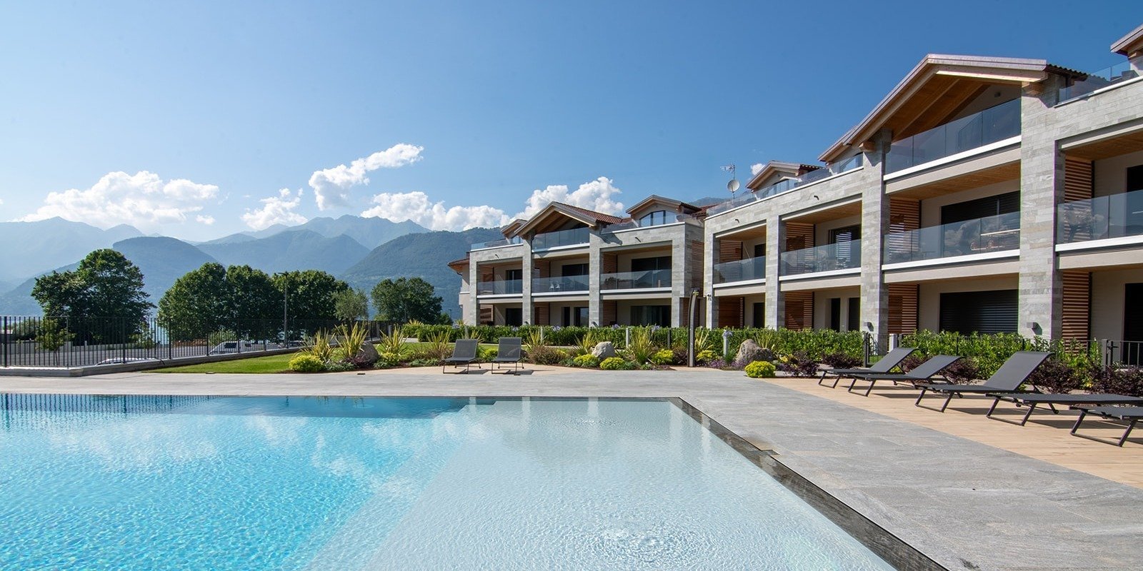 Lago Dorato Marina Lodge, Villas & Apartments: hospitality on Lake Como by Nausika Group