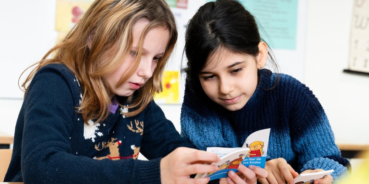 Od jednej lekcji do realnej zmiany – akcja UNICEF Polska „Mam prawo do...”