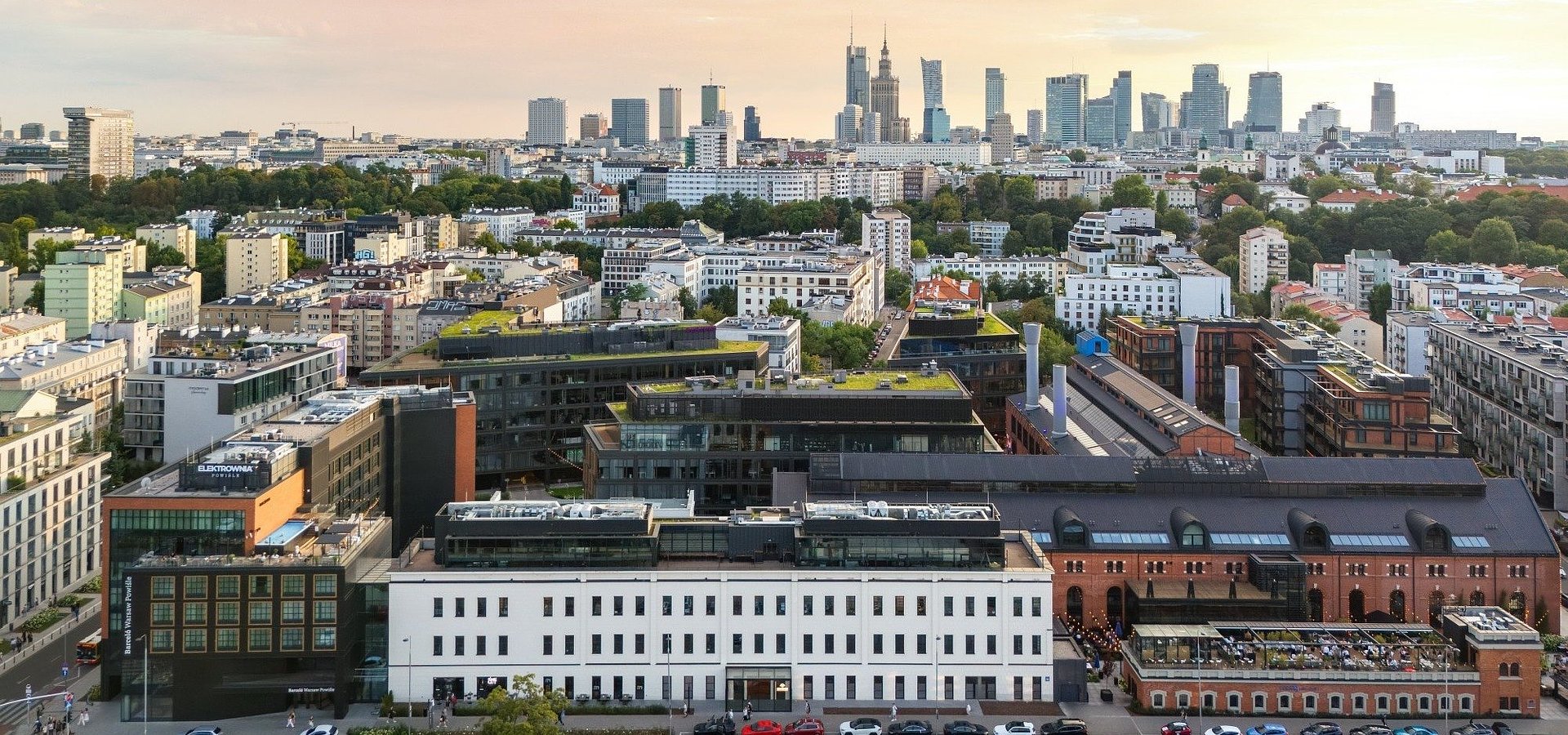 Lato pełne aktywności pod gołym niebem w Elektrowni Powiśle
