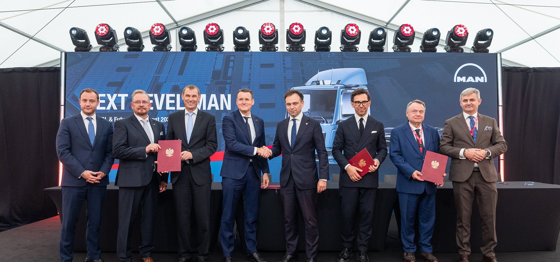 MAN zainwestuje 1,2 mld euro w Niepołomicach. Ruszyła produkcja elektrycznej ciężarówki