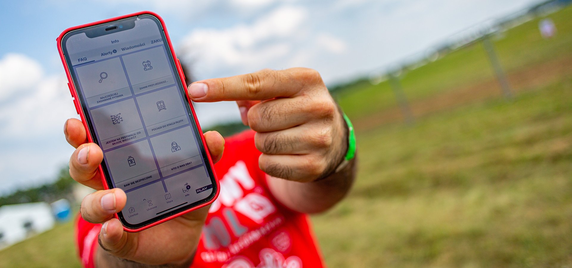 Bądź na bieżąco! Aplikacja i Informator festiwalowy