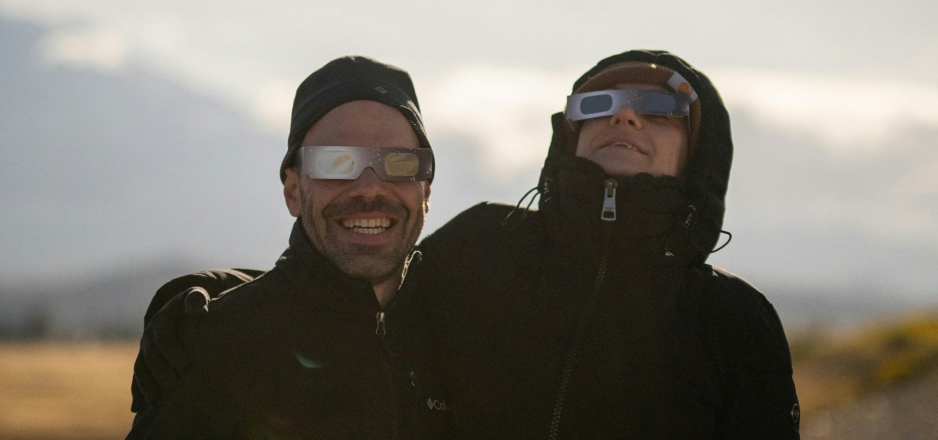 Daño silencioso e irreversible: un oftalmólogo explica cómo ver el eclipse del 12 de agosto de forma segura