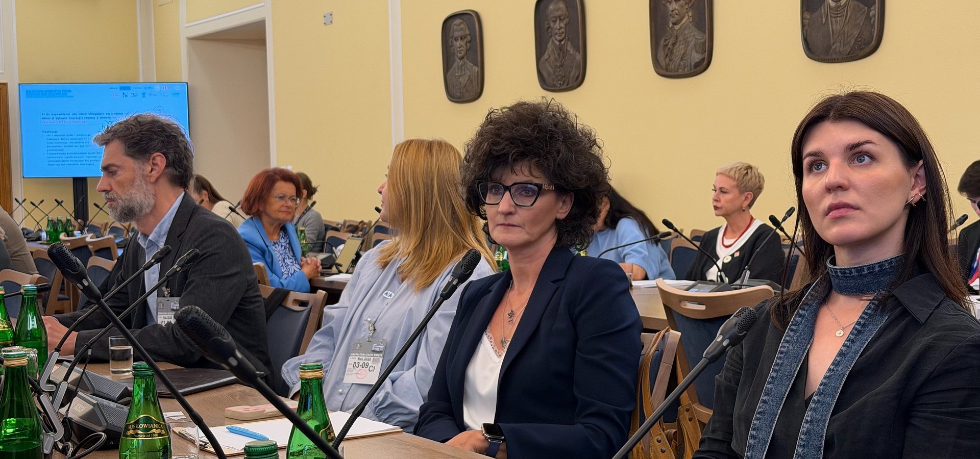 Czy prawa dzieci w Polsce mogą czekać? UNICEF Polska i Koalicja Organizacji Pozarządowych pytają państwo o konkrety