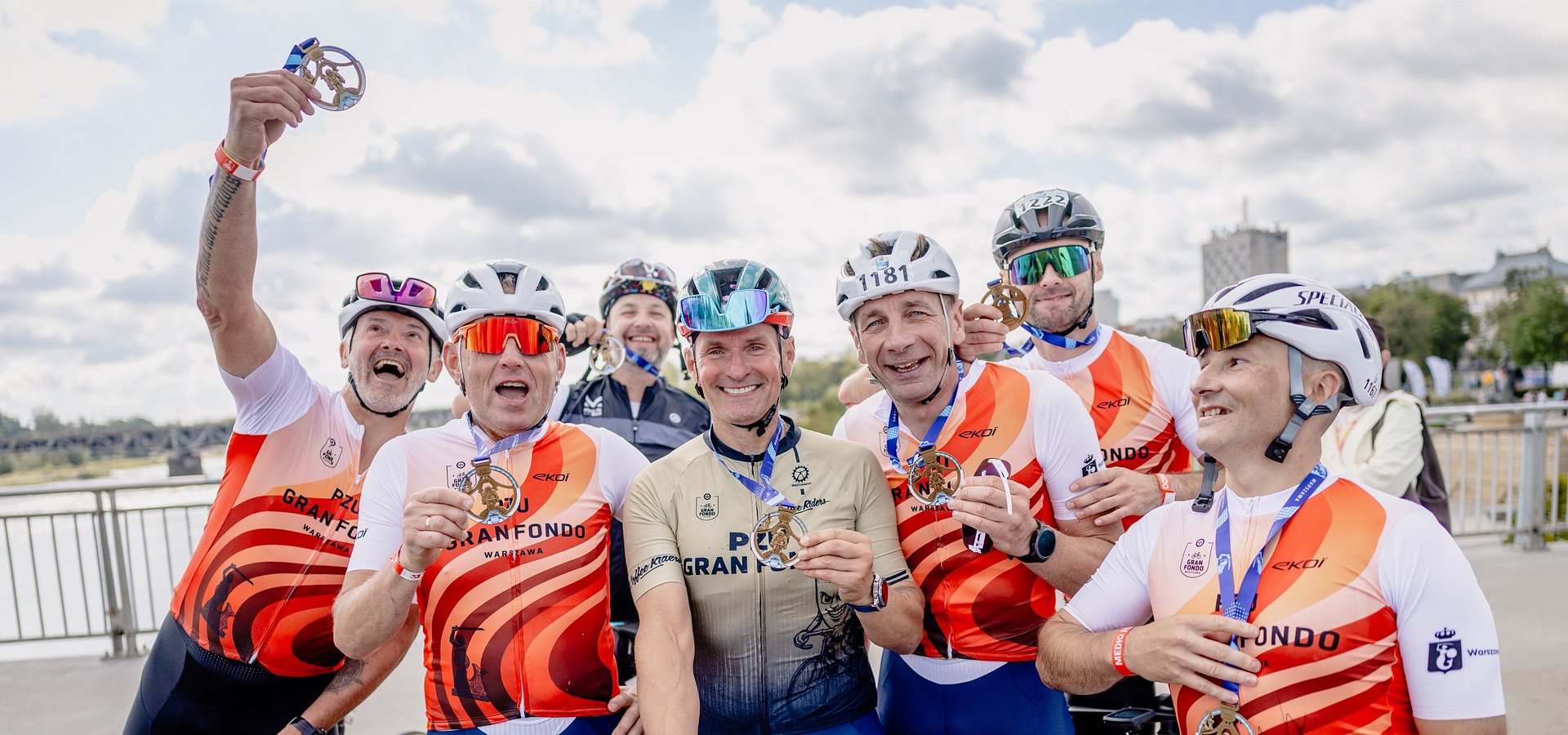Pięć razy dookoła ziemi, albo z Warszawy do Tokio i z powrotem. I tak aż 12 razy. Jak wygląda PZU Gran Fondo Series w liczbach. Sprawdź to