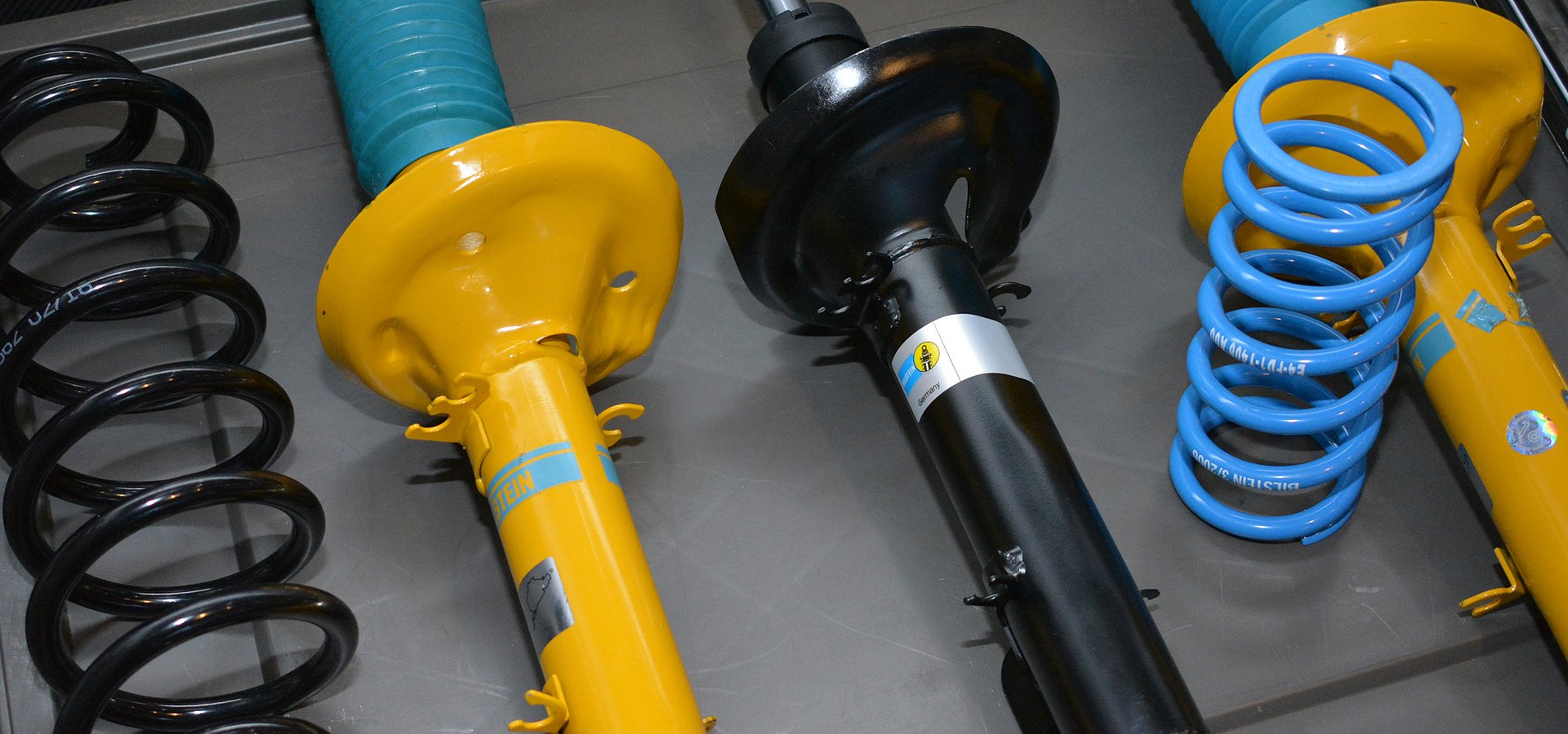 Sytuacje, z którymi spotykają się mechanicy przy wymianie amortyzatorów
