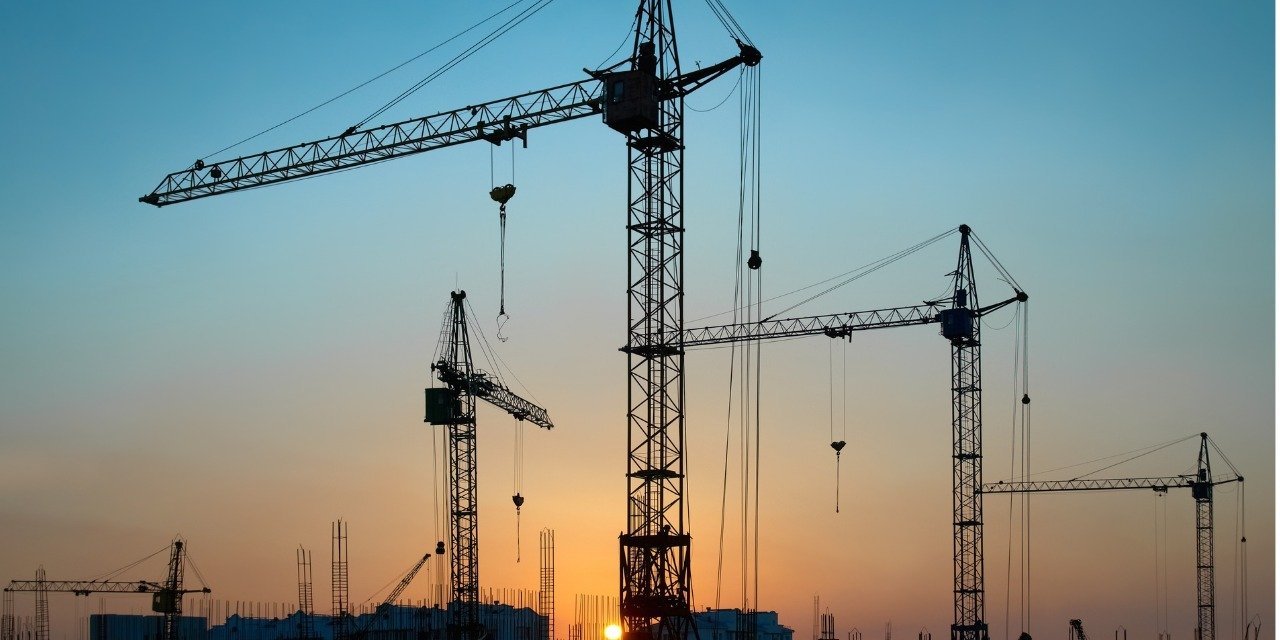 Globalne budownictwo stabilizuje przychody, ale odczuwa presję na rentowność