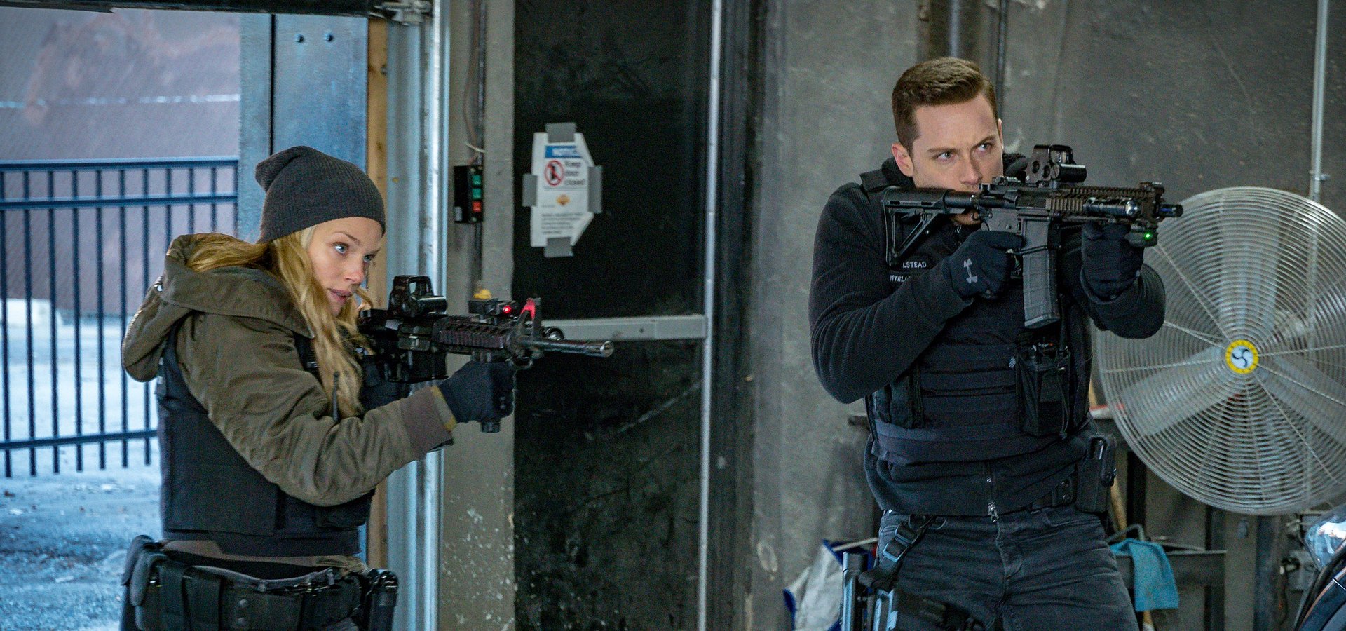 ‘CHICAGO P.D’ ESTREIA SEXTA TEMPORADA COM AGENDAS POLÍTICAS, TENSÕES RACIAIS E NOVOS CRIMES NA FOX