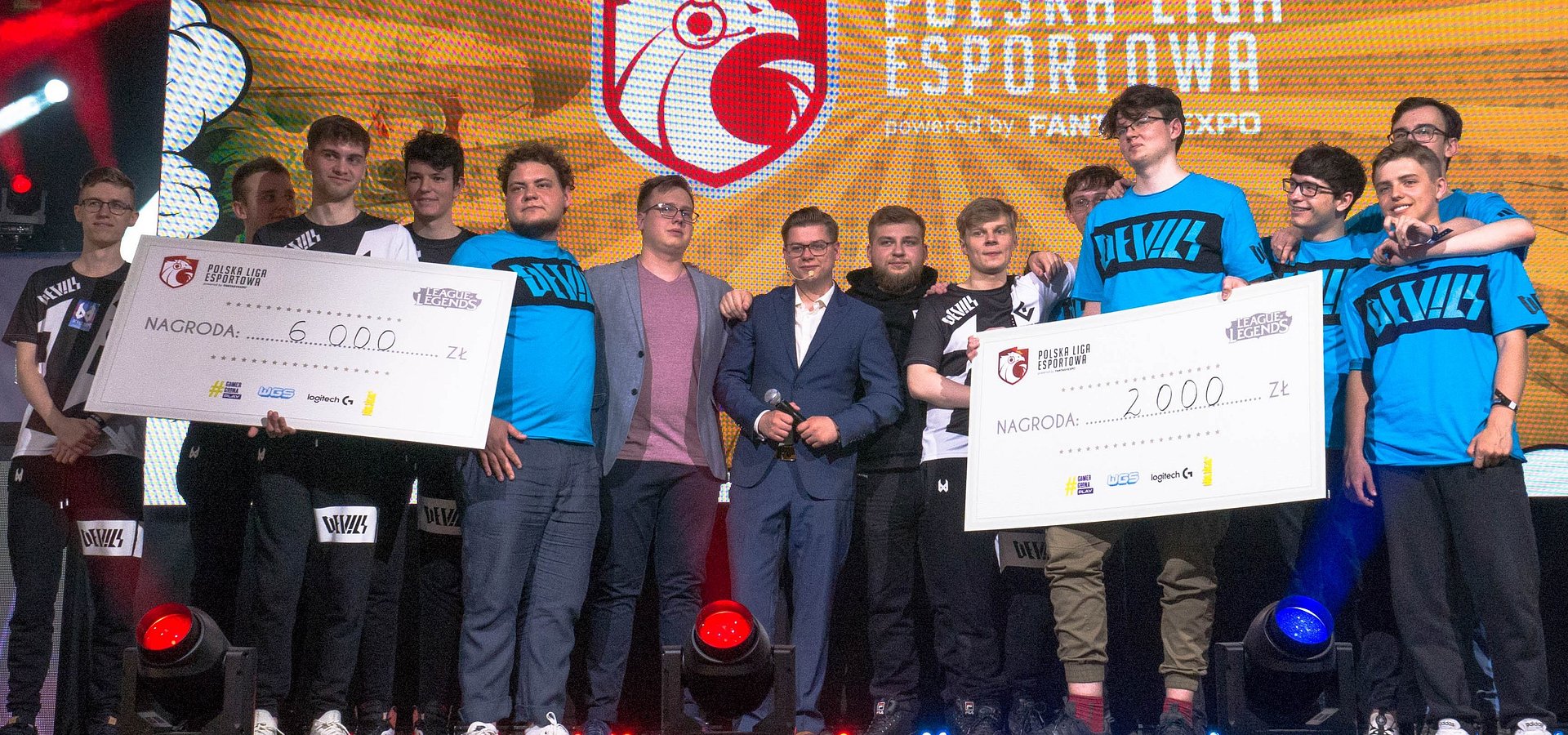 Sensacyjny finał zmagań pierwszego etapu Dywizji LoL Polskiej Ligi Esportowej! Turniej zakończyło bratobójcze starcie DV1 Scouting Grounds i devils.one