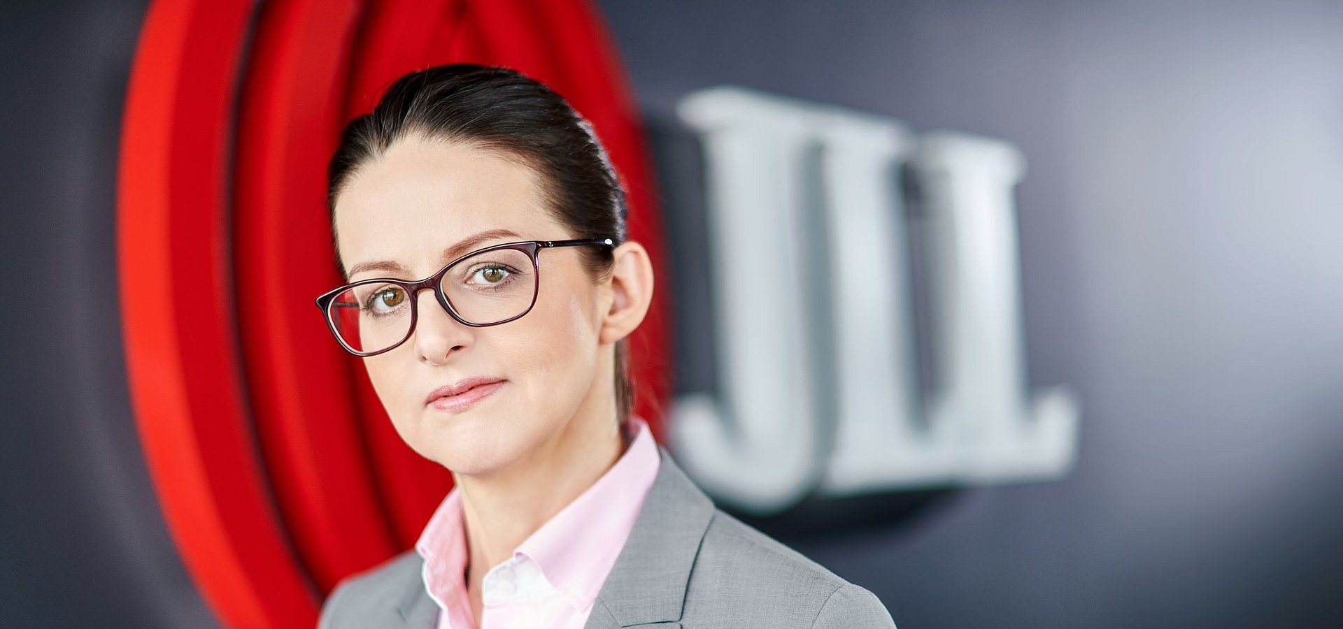 Despite a drop in residential sales, the market remains in a state of equilibrium