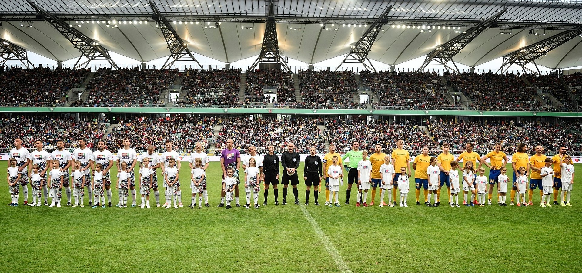 Wielki Mecz WOŚP vs. TVN wygrały Ustrzyki Dolne