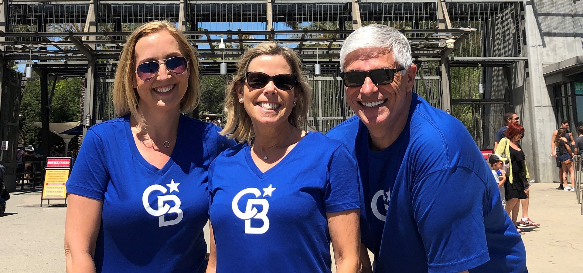 Coldwell Banker Residential Brokerage Hosts Clients for Life Los Angeles Zoo Event