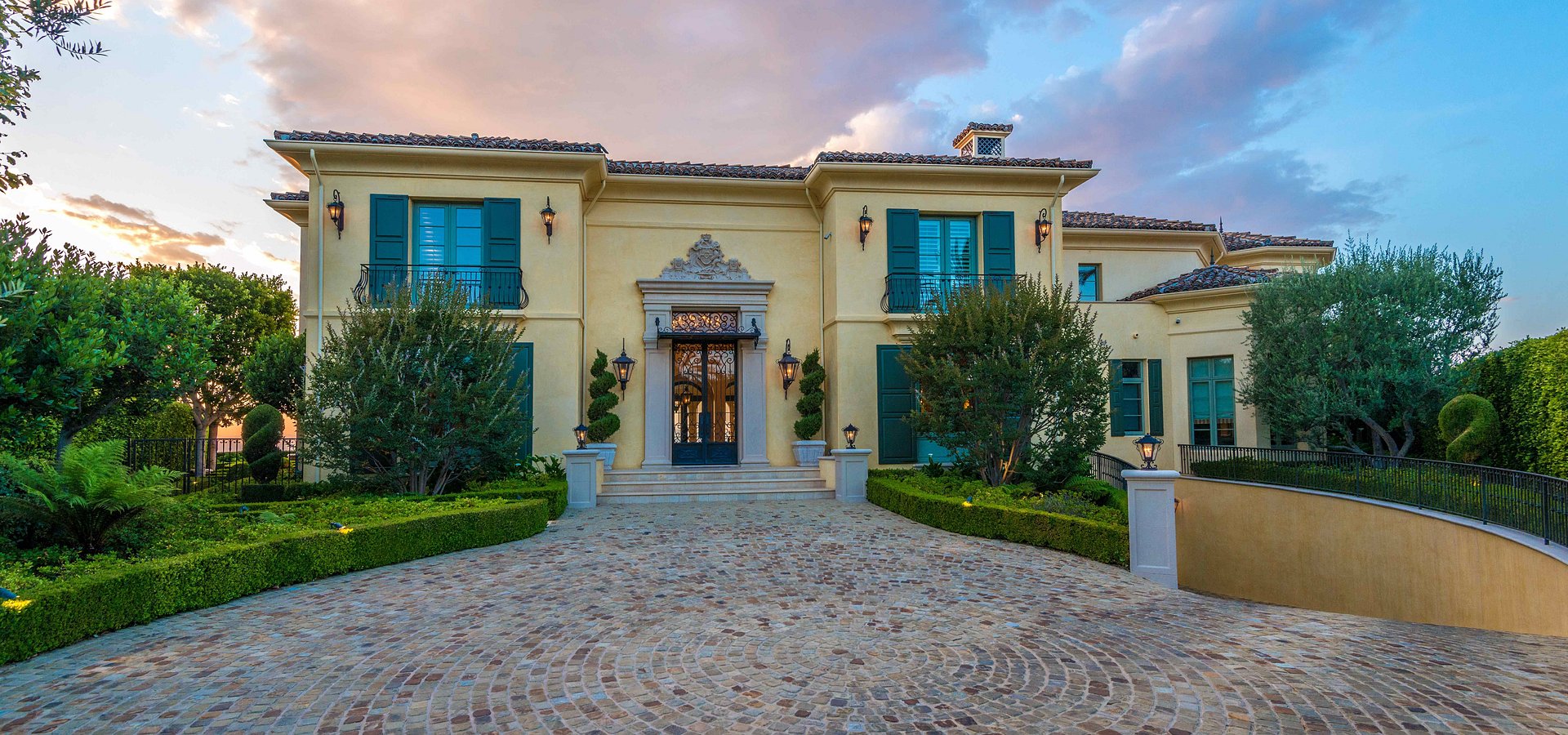 Coldwell Banker Residential Brokerage Lists Beverly Hills Property for $18 Million