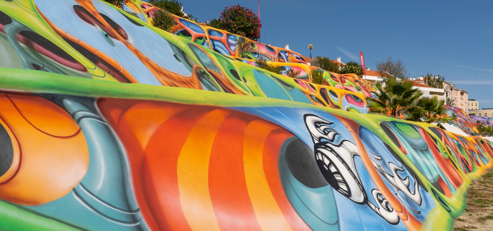 Talude - uma das maiores obras de arte urbana da Europa tem as cores da CIN
