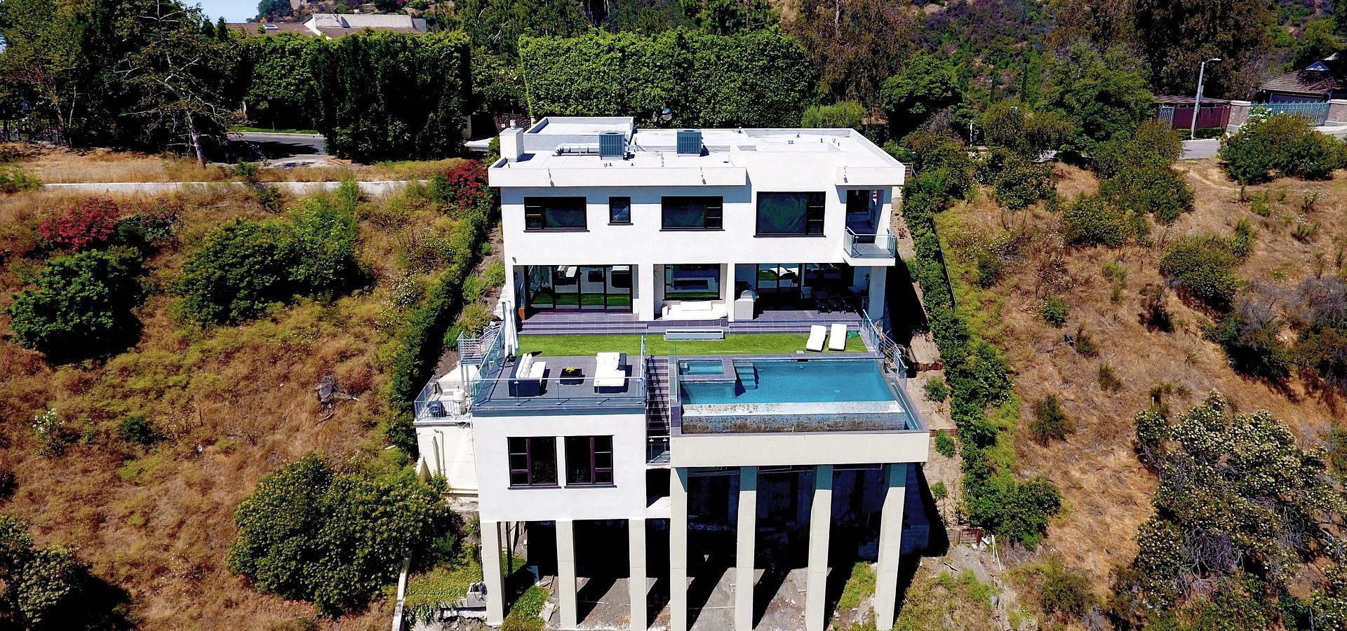Coldwell Banker Residential Brokerage Lists Los Angeles Property for $7.395 Million
