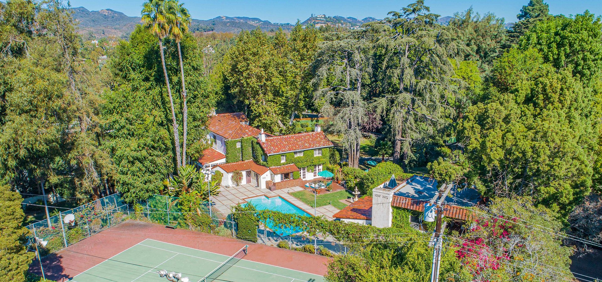 Coldwell Banker Residential Brokerage Lists Largest Flat Residential Lot in Santa Monica & Former Home of Architect John Parkinson for $20 Million