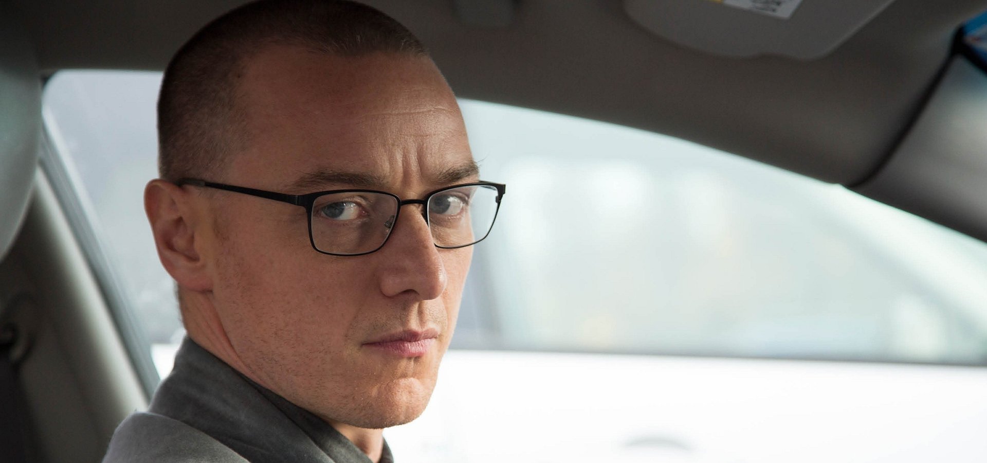 FOX TRAZ SUSPENSE AO MÊS DE MARÇO COM "FOGE" E "FRAGMENTADO"