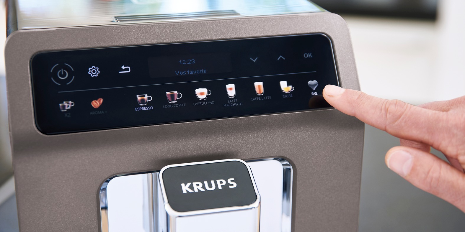 UM BARISTA EM SUA CASA COM A NOVA EVIDENCE ONE DA KRUPS