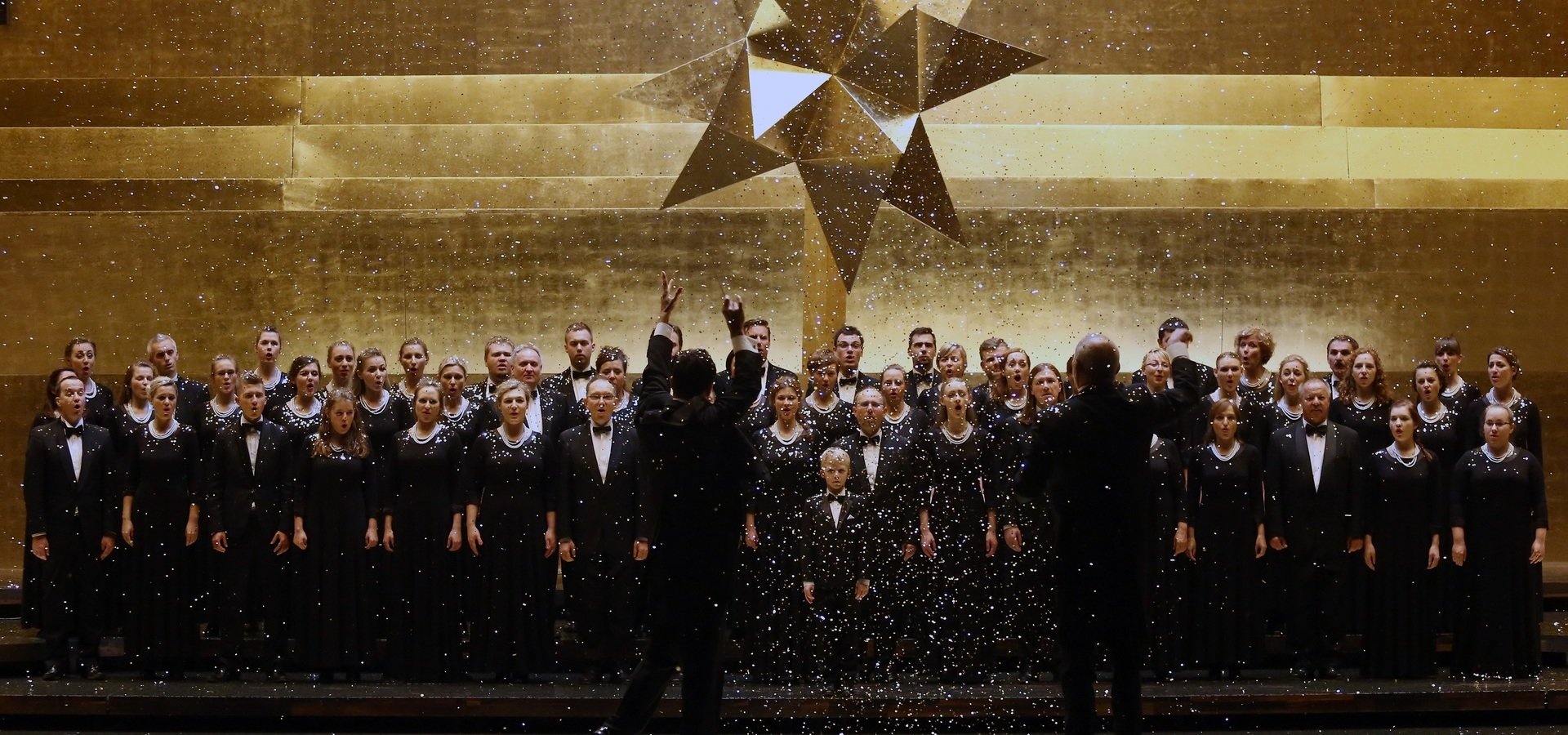 Tego jeszcze nie było! nc+ ogłasza tegoroczną ofertę świąteczną w wyjątkowej formie i w wyjątkowym miejscu. 