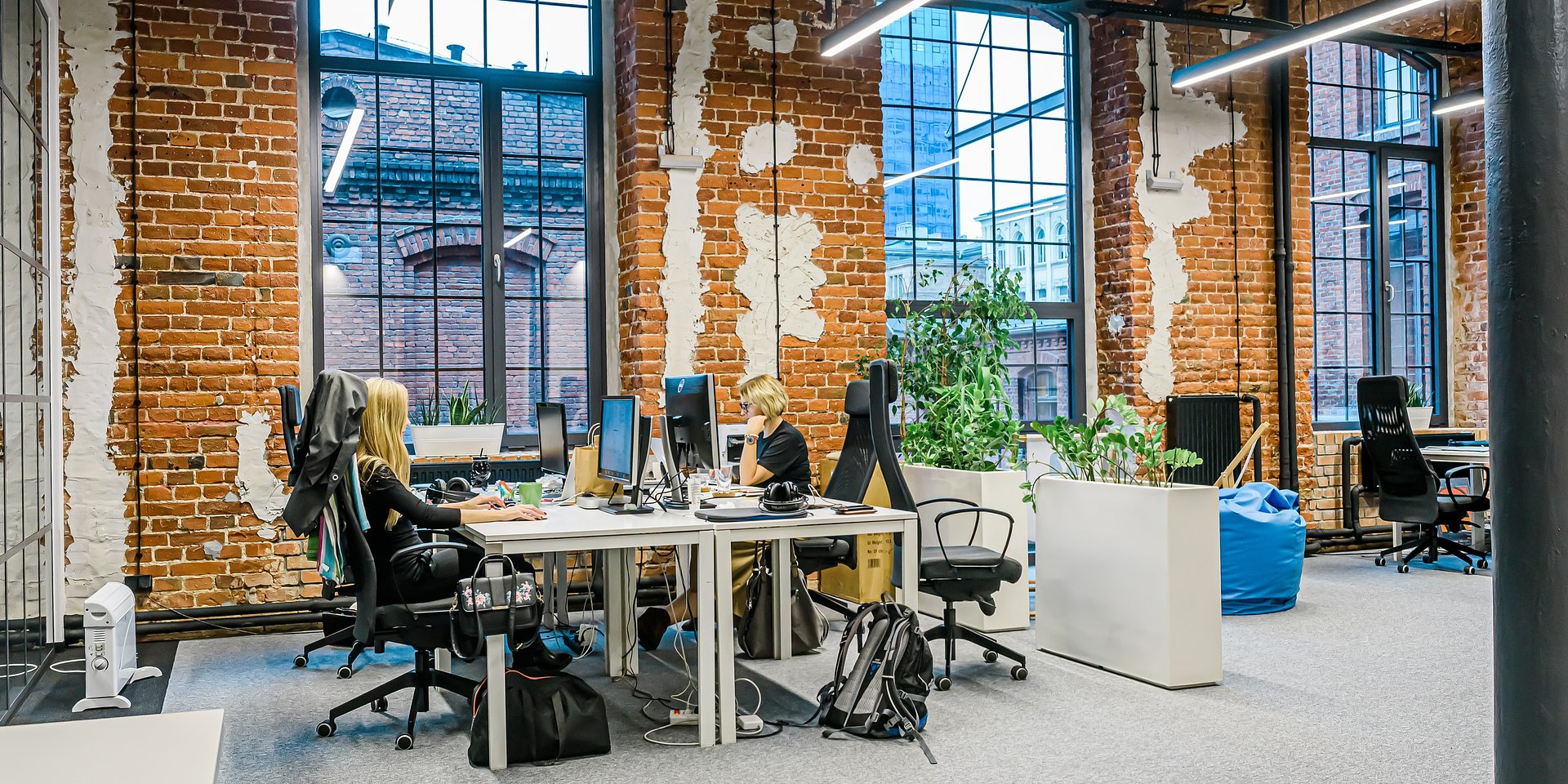 Motywacja ON, rotacja OFF. Do jakich biur będzie wracać branża technologiczna i kreatywna?