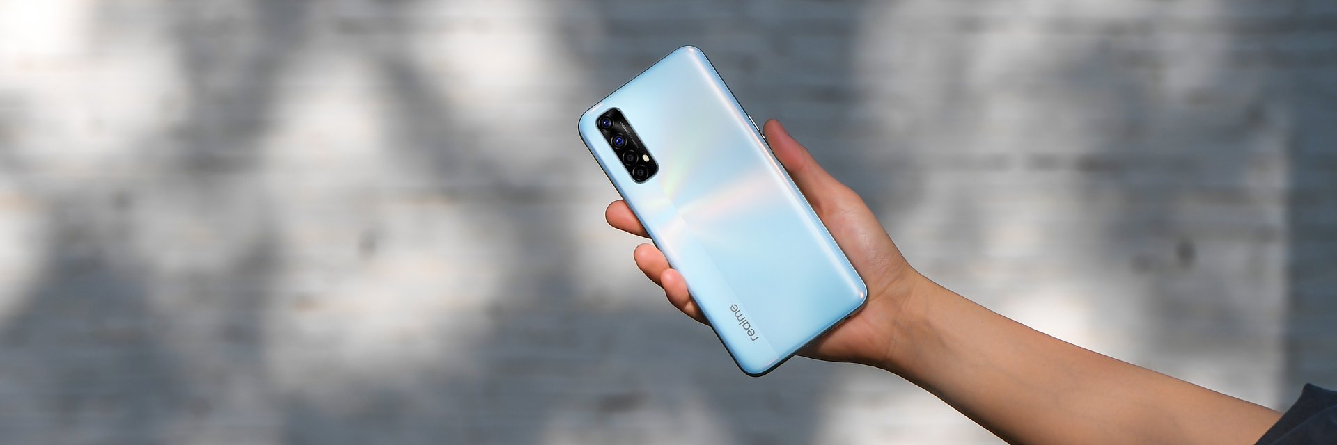 realme 7 od dziś w polskich sklepach. Smartfon dla graczy za 799 złotych